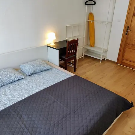 Проживание в семье Alex Владыславово